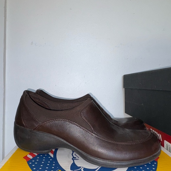 Eurostep loafers size 9.5M - Picture 1 of 5